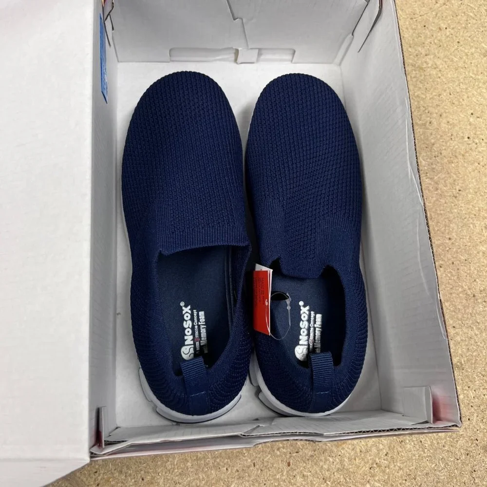 Deer stags no Sox slip on boys sneakers‎ size 5